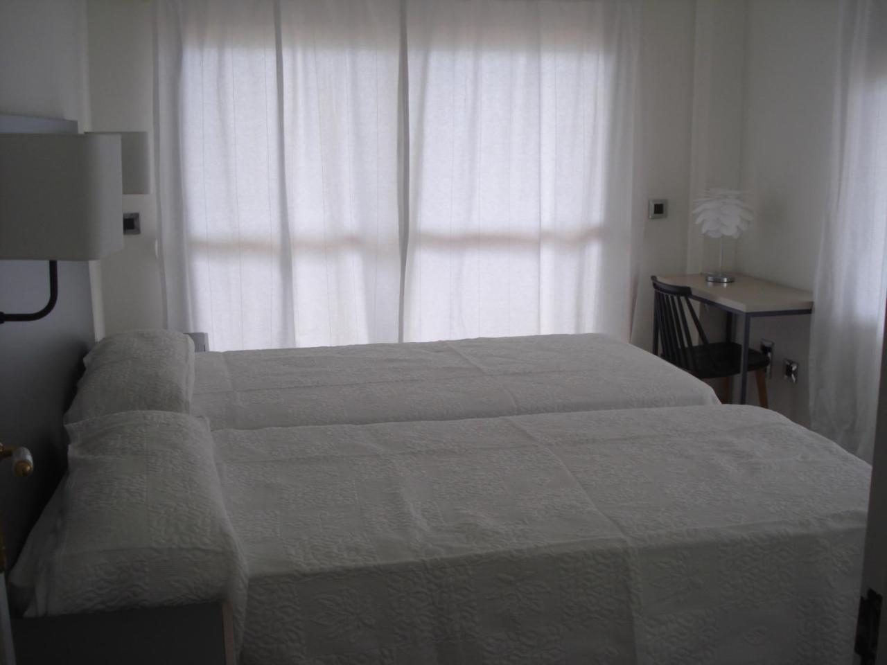 Vista Mar 1402 Apartment ฟูเอนฮิโรลา ภายนอก รูปภาพ